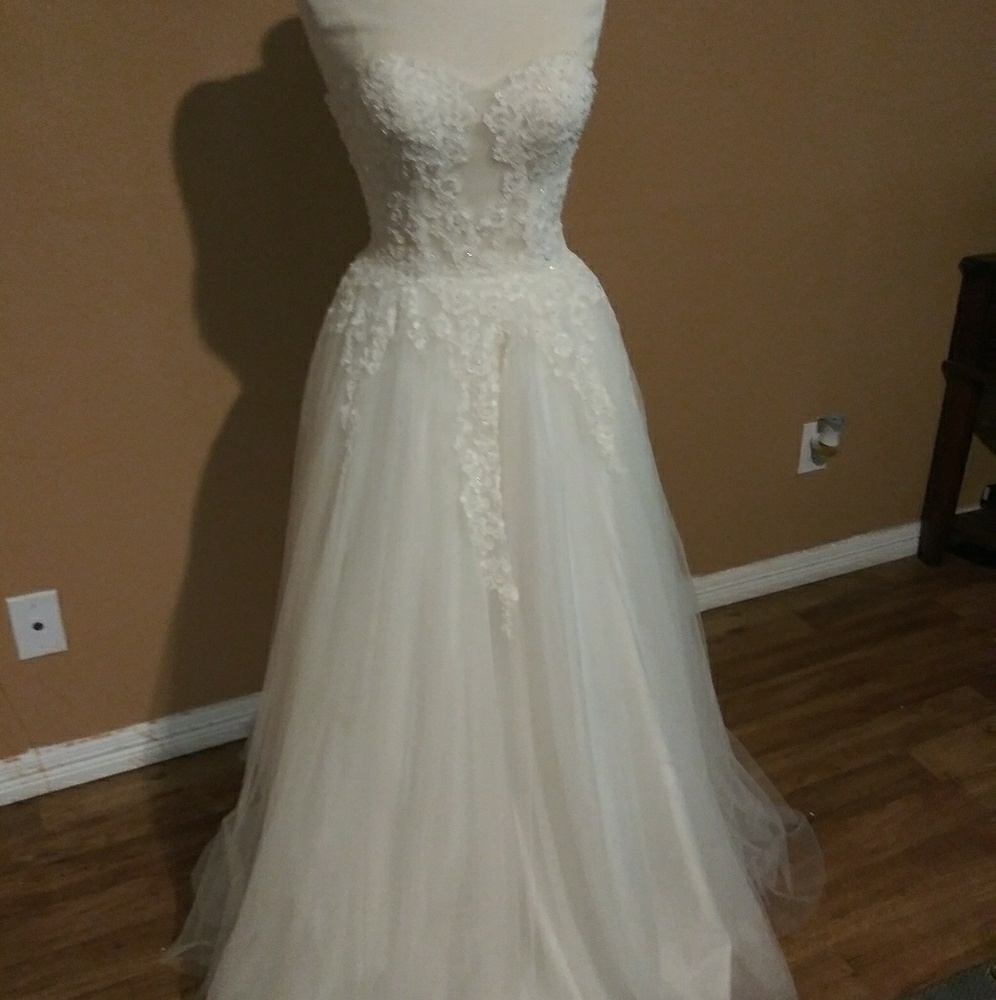 Wedding dress